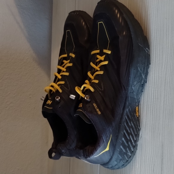 Hoka - Picture 6 of 7